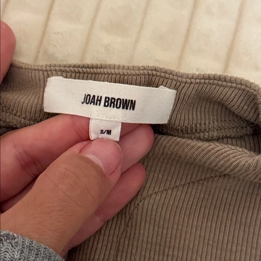 Joah Brown Invisible Zip Long Sleeve Top Taupe - Picture 4 of 4
